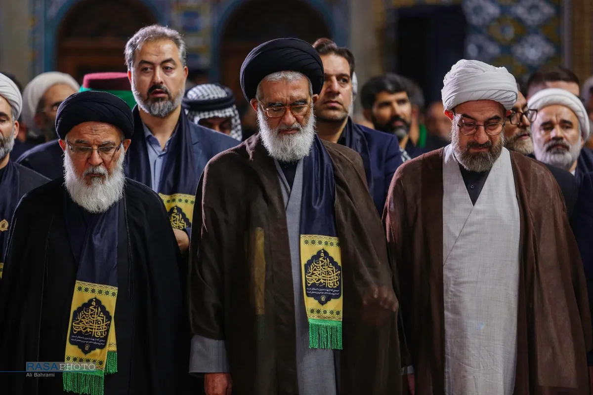 آیین شمعدان&zwnj; در شام رحلت بانوی کرامت (س)