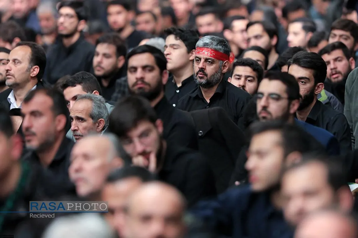 عزاداری شام شهادت حضرت فاطمه&zwnj;زهرا (سلام&zwnj;الله&zwnj;علیها) با حضور رهبر انقلاب