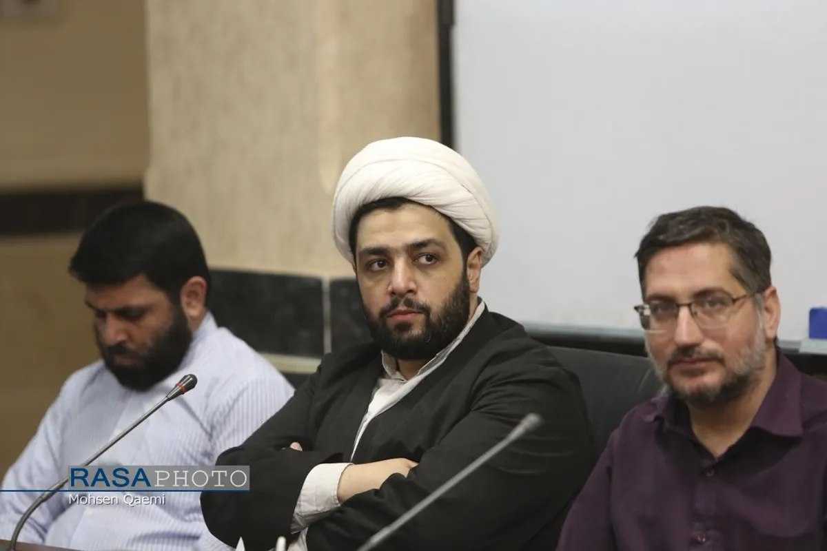 نشست علمی هم&zwnj;شناسی امت در زیارت امام؛ باز اندیشی از منظر ارتباطات میان فرهنگی