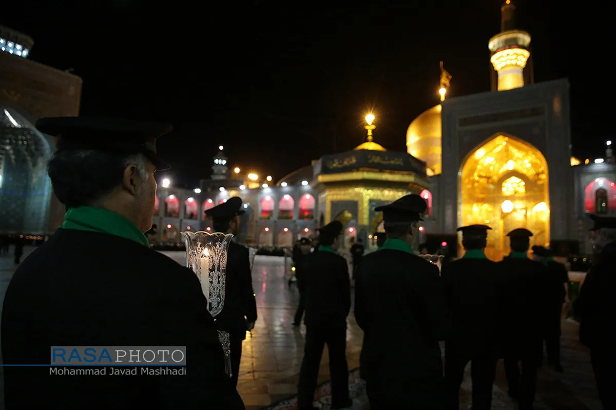 مراسم خطبه خوانی شب عاشورا در حرم مطهر رضوی&lrm;