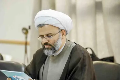 هشدار مبلغ بین الملل حوزه نسبت به تلاش دشمن برای حذف روحانیت از هیئات
