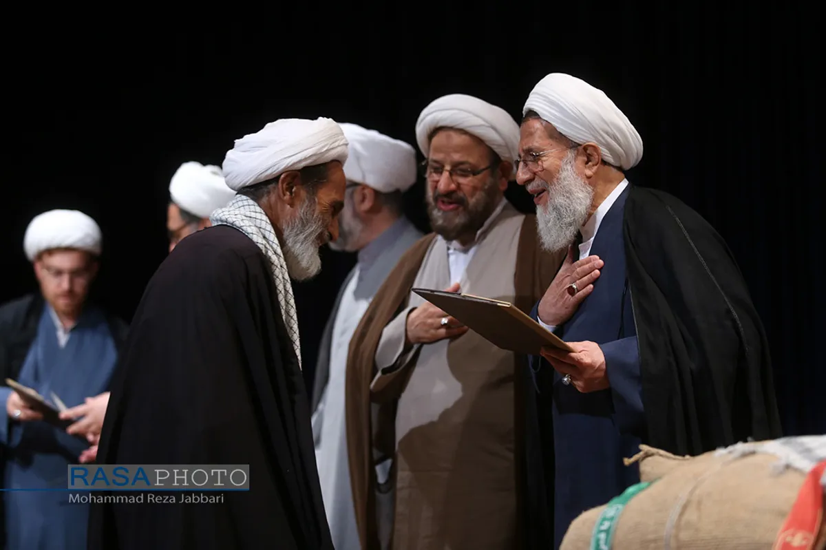 همایش نقش مبلغان در دفاع مقدس&lrm;&lrm;