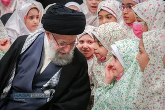 مراسم جشن تکلیف دختران دانش&zwnj;آموز با حضور مقام معظم رهبری