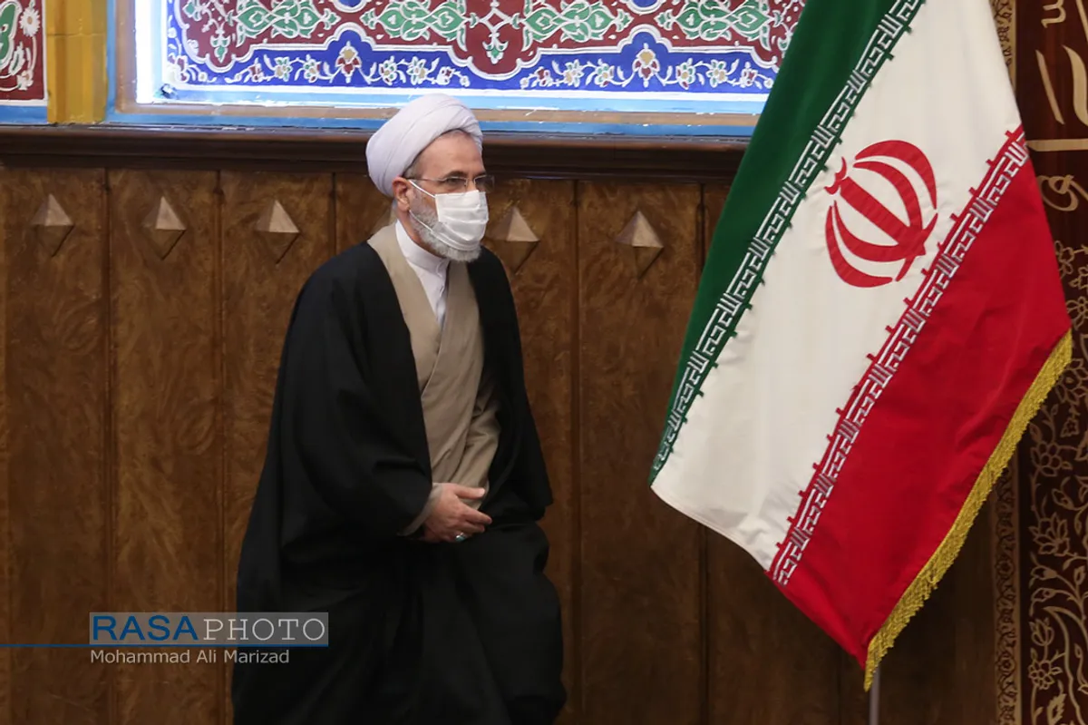 رونمایی از کتاب حضرت آیت الله مکارم شیرازی (به روایت اسناد ساواک)
