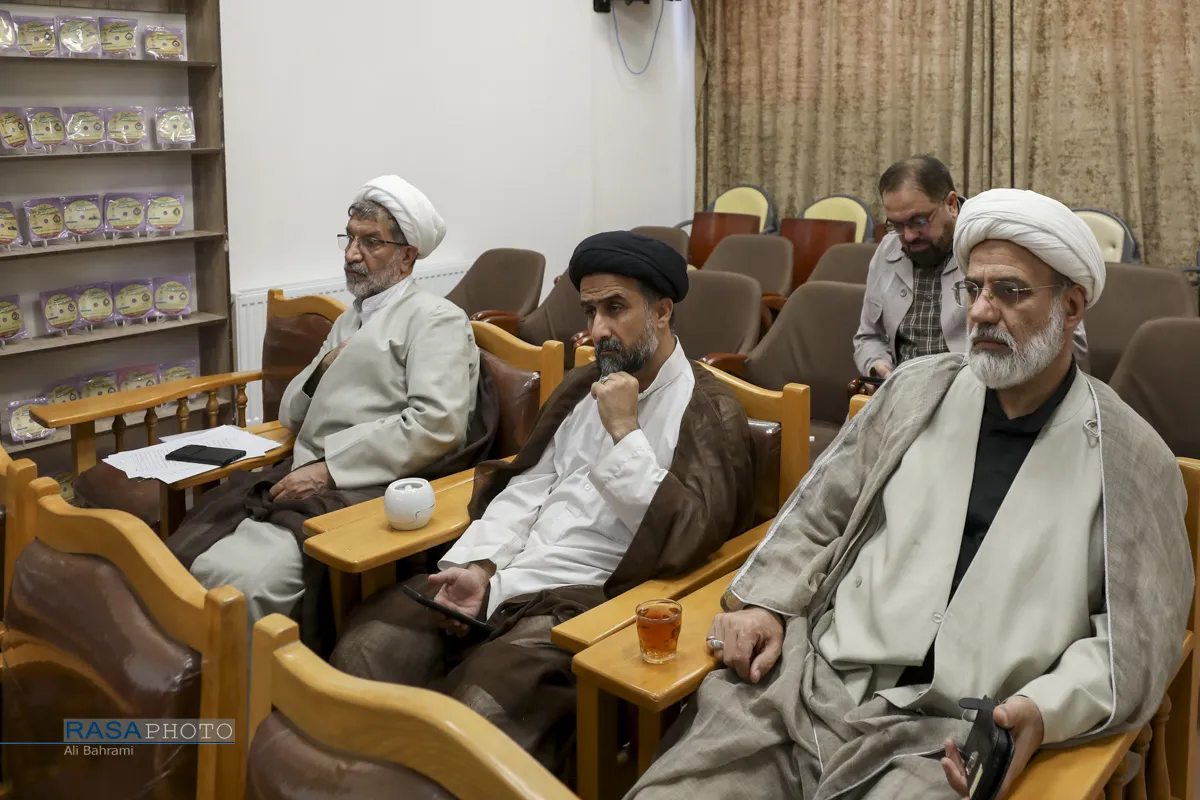 جامعه&zwnj;شناسی روحانیت و مسئله&zwnj;ی تعریف کار مطلوب از منظر اقتصاد فرهنگی