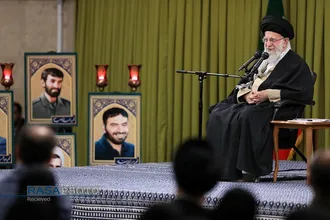 دیدار اعضای کنگره ملی بزرگداشت ۲۴ هزار شهید تهران با رهبر انقلاب