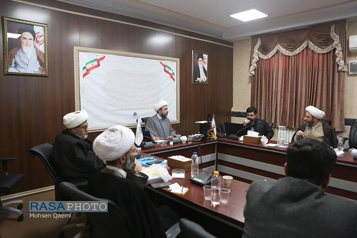 نشست علمی  ملکوت در قاب رسانه  همراه با نقد و بررسی برنامه تلویزیونی زندگی پس از زندگی