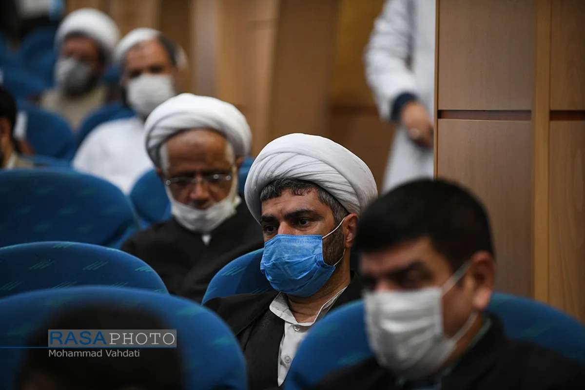 مراسم نکوداشت مرحوم آیت الله سلطان&zwnj;الواعظین شیرازی با قرائت پیام حضرت آیت الله سبحانی در سالن همایش های غدیر دفتر تبلیغات اسلامی برگزار شد.
