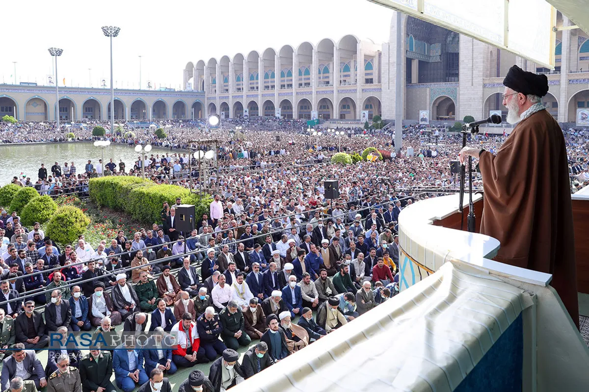 اقامه نماز عید فطر به امامت مقام معظم رهبری