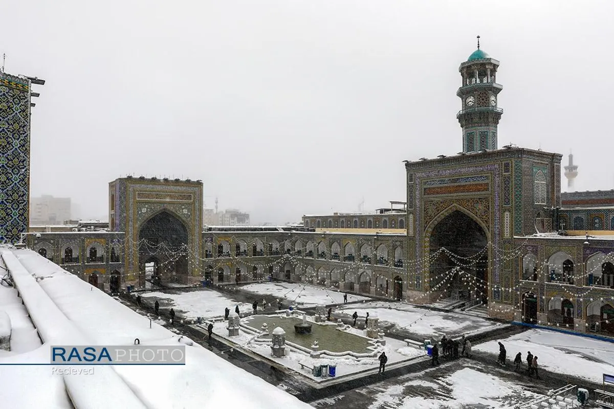 بارش برف در حرم امام رئوف (علیه&zwnj;السلام)