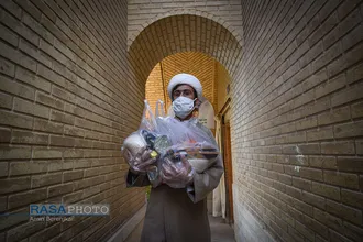 لبیک طلاب حوزه علمیه منصوریه شیراز&lrm; به فرمان مقام معظم رهبری