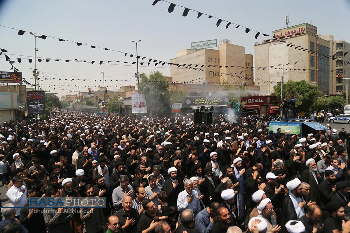 دسته عزاداری روز شهادت حضرت امام جعفر صادق (علیه السلام) با حضور حضرت آیت الله وحید خراسانی