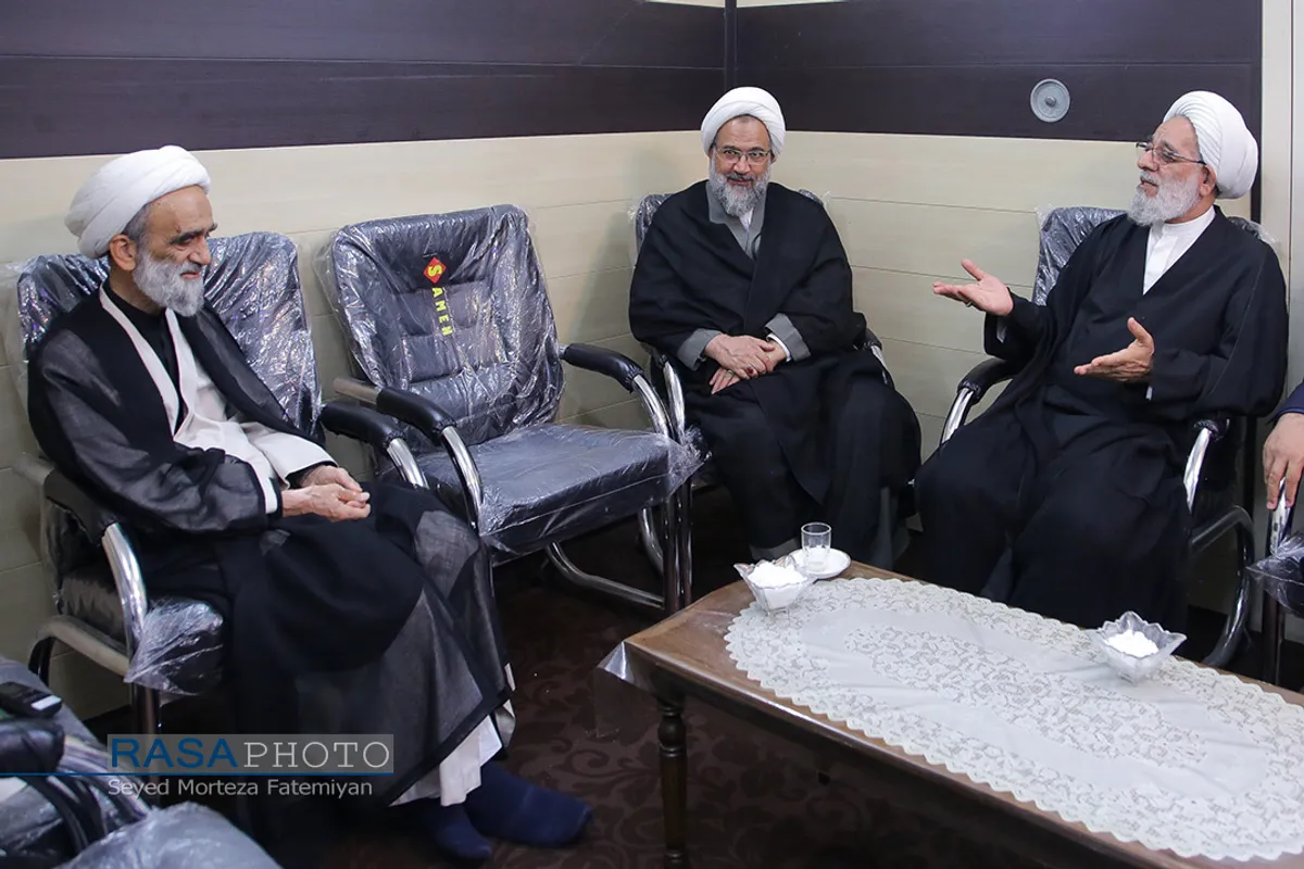 دیدار حجت الاسلام والمسلمین فرخ فال و آیت الله علیدوست با آیت الله مروارید در مشهد