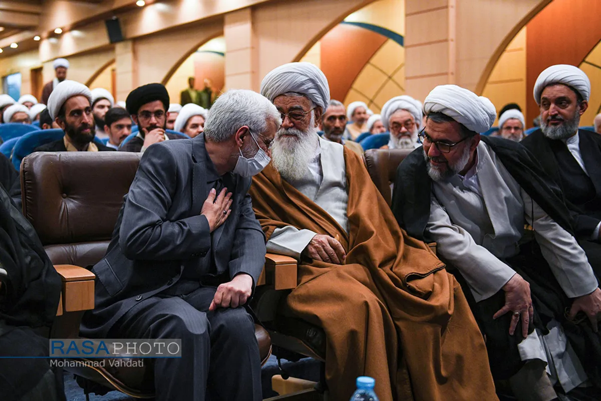 نشست جهاد تبیین با عنوان "امید به آینده انقلاب؛واقعی یا موهوم؟"
