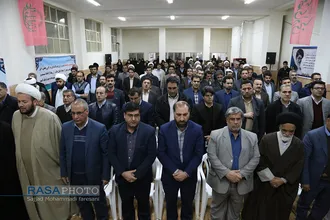 اساتید حوزه&zwnj;های علمیه و مراکز آموزش عالی با نماینده ولی فقیه در استان چهارمحال و بختیاری