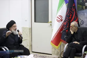 دیدار پزشکیان با اعضای جامعه مدرسین حوزه علمیه قم