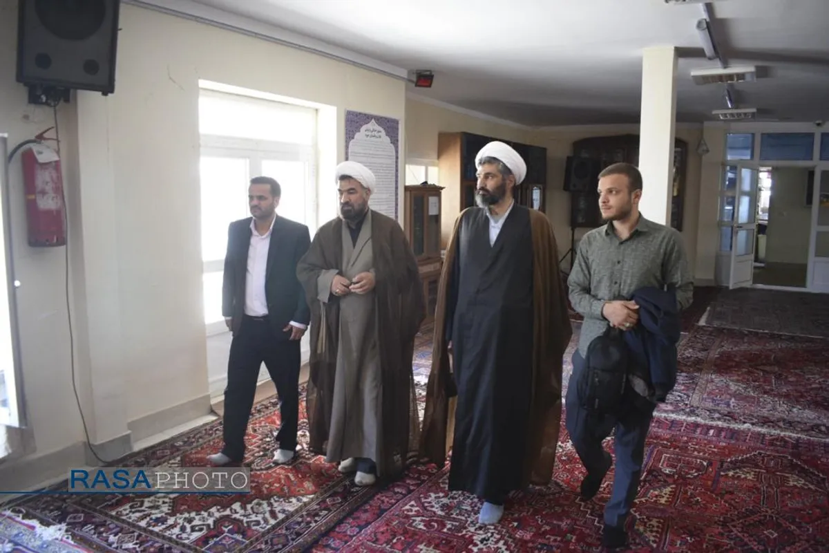 بازدید مدیرعامل خبرگزاری رسا از حوزه علمیه حضرت ولی&zwnj;عصر (عجل&zwnj;الله&zwnj;تعالی&zwnj;فرجه) تبریز