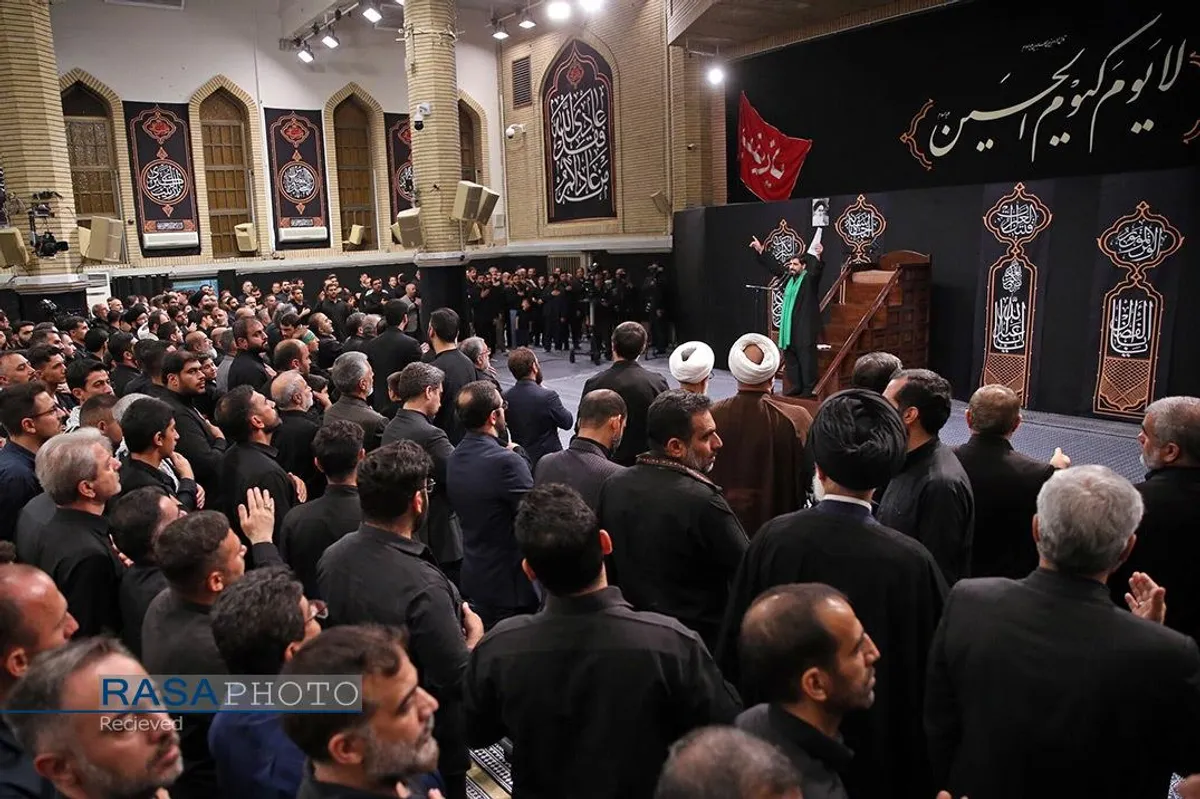 دومین شب مراسم عزاداری حضرت اباعبدالله الحسین (علیه&zwnj;السلام) با حضور رهبر انقلاب