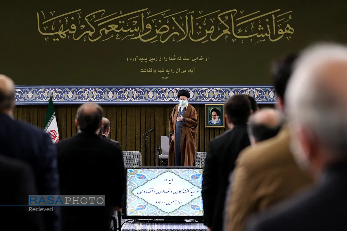 دیدار تولیدکنندگان و فعالان اقتصادی با مقام معظم رهبری
