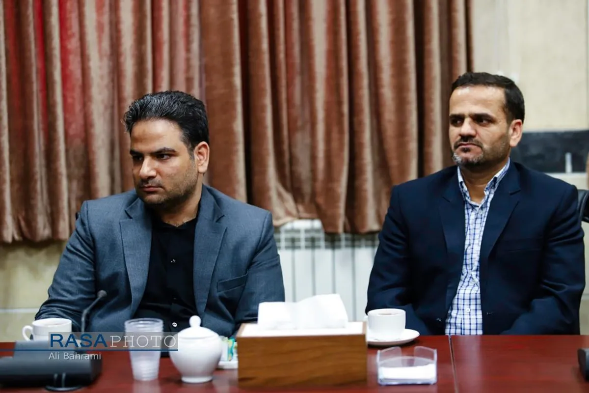 بازدید استاندار قم به&zwnj;مناسبت روز خبرنگار از خبرگزاری رسا