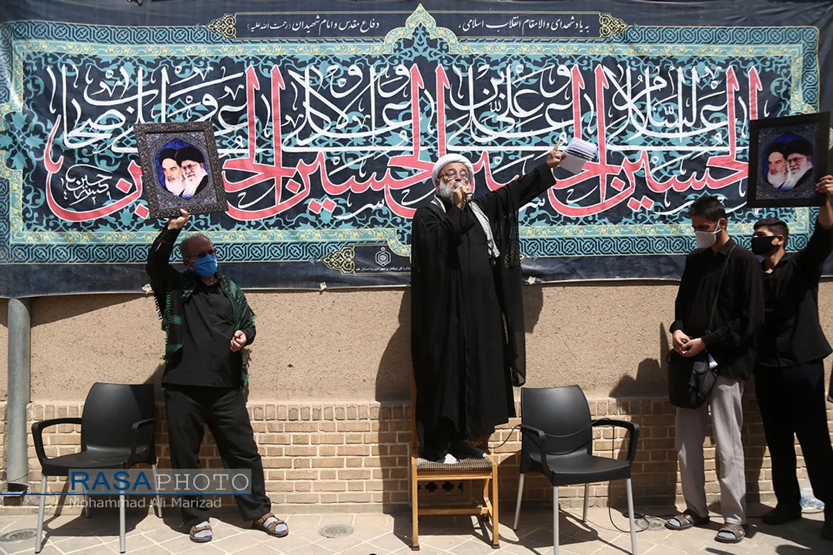 تجمع طلاب و دانشجویان در اعتراض به سکوت وزارت امور خارجه در توهین به پیامبر