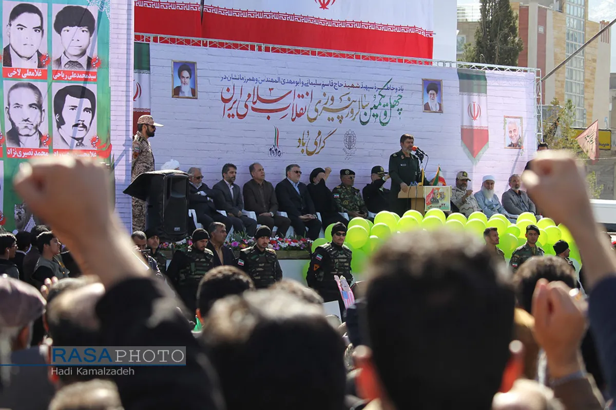 فجر سلیمانی | راهپیمایی مردم بیرجند در یوم الله ۲۲ بهمن