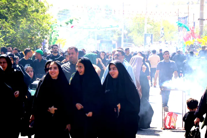 مراسم پیادهروی جاماندگان اربعین حسینی در مشهد اردهال کاشان مراسم پیادهروی جاماندگان اربعین حسینی در مشهد اردهال کاشان