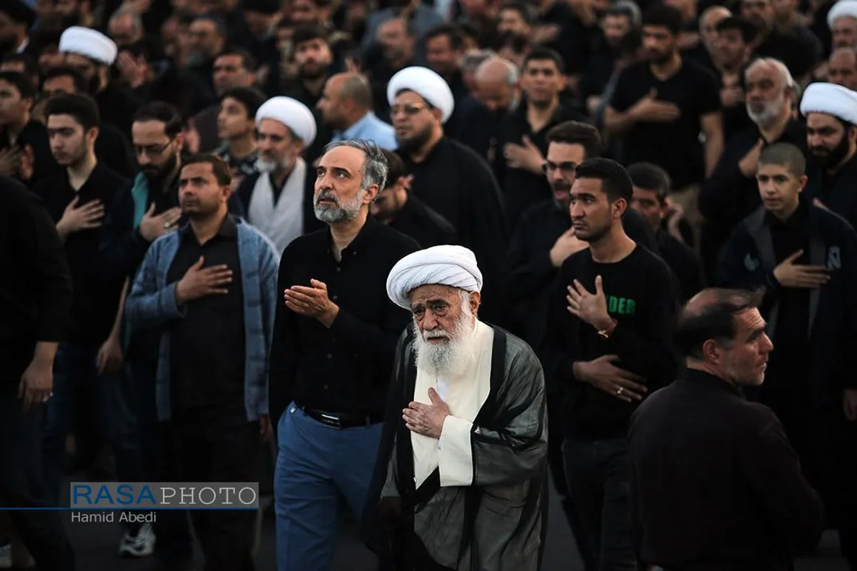 دسته عزاداری روز شهادت حضرت امیر المومنین (علیه&zwnj;السلام) با حضور حضرت آیت الله وحید خراسانی