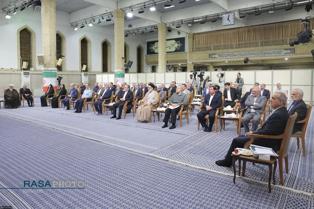 دیدار رئیس&zwnj; جمهور و اعضای هیئت دولت با رهبر معظم انقلاب