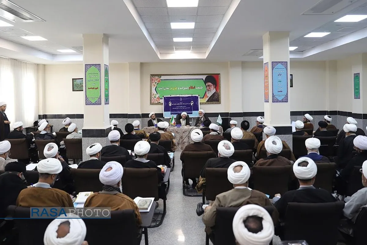 افتتاحییه کمیسیون&zwnj;های سیزدهمین اجلاسیه جامعه مدرسین حوزه علمیه با علما بلاد