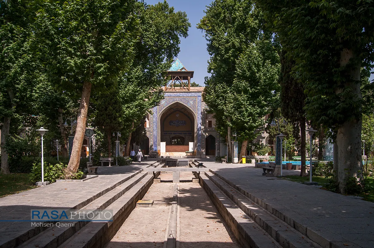 مدرسه علمیه تاریخی حضرت امام صادق(ع) (مدرسه چهارباغ اصفهان) 