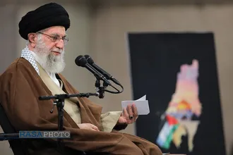 دیدار دست&zwnj;اندرکاران برگزاری کنگره ملی شهدای استان لرستان با مقام معظم رهبری
