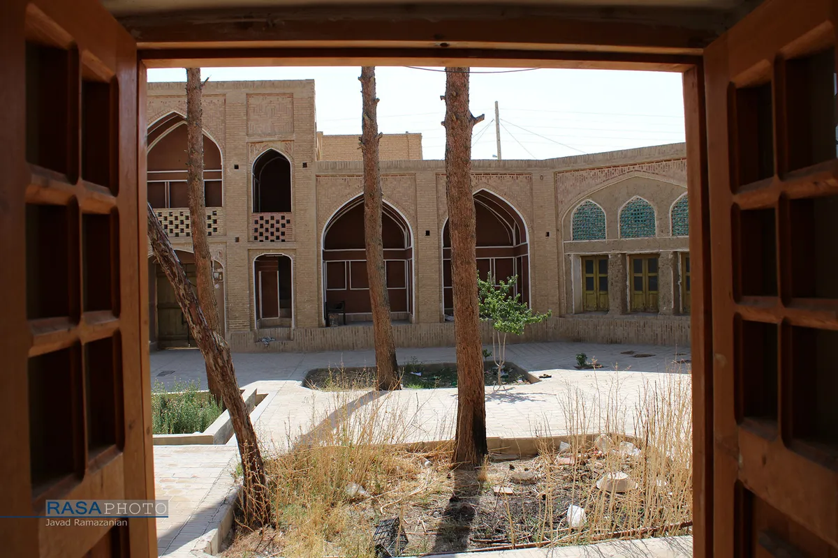 حوزه علمیه موسویه دامغان "مدرسه آقا"