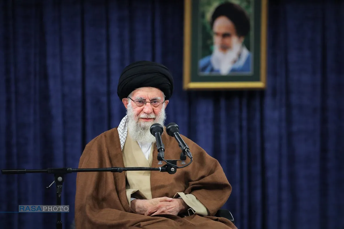 دیدار دست&zwnj;اندرکاران برگزاری کنگره ملی شهدای استان لرستان با مقام معظم رهبری