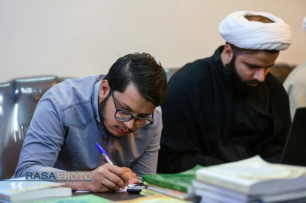نشست علمی"مبانی فقهی حکم اعدام سلمان رشدی (با رویکرد پاسخ به شبهات)"