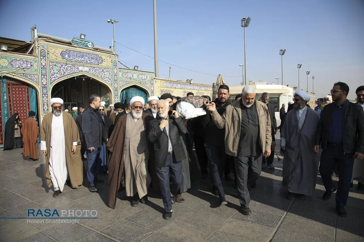 مراسم تشییع و خاکسپاری ابوالشهید حاج&zwnj;آقا عبدالله طائب
