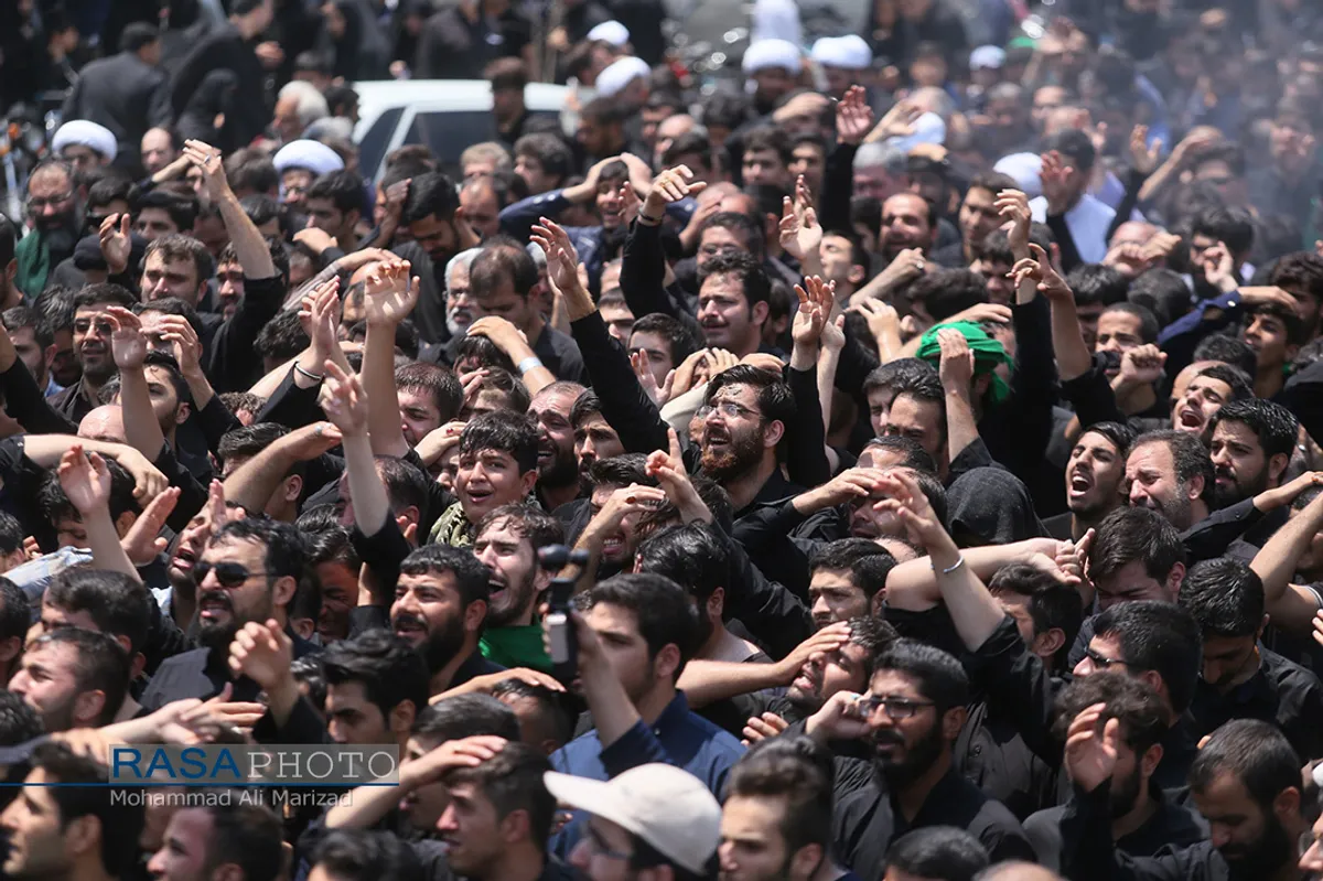 دسته عزاداری روز شهادت حضرت امام جعفر صادق (علیه السلام) با حضور حضرت آیت الله وحید خراسانی