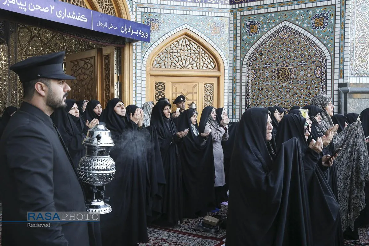 اقامه نماز عید سعید فطر در حرم مطهر رضوی