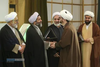 مراسم تقدیر از برترین آثار پژوهشی طلاب و اساتید جشنواره علامه حلی