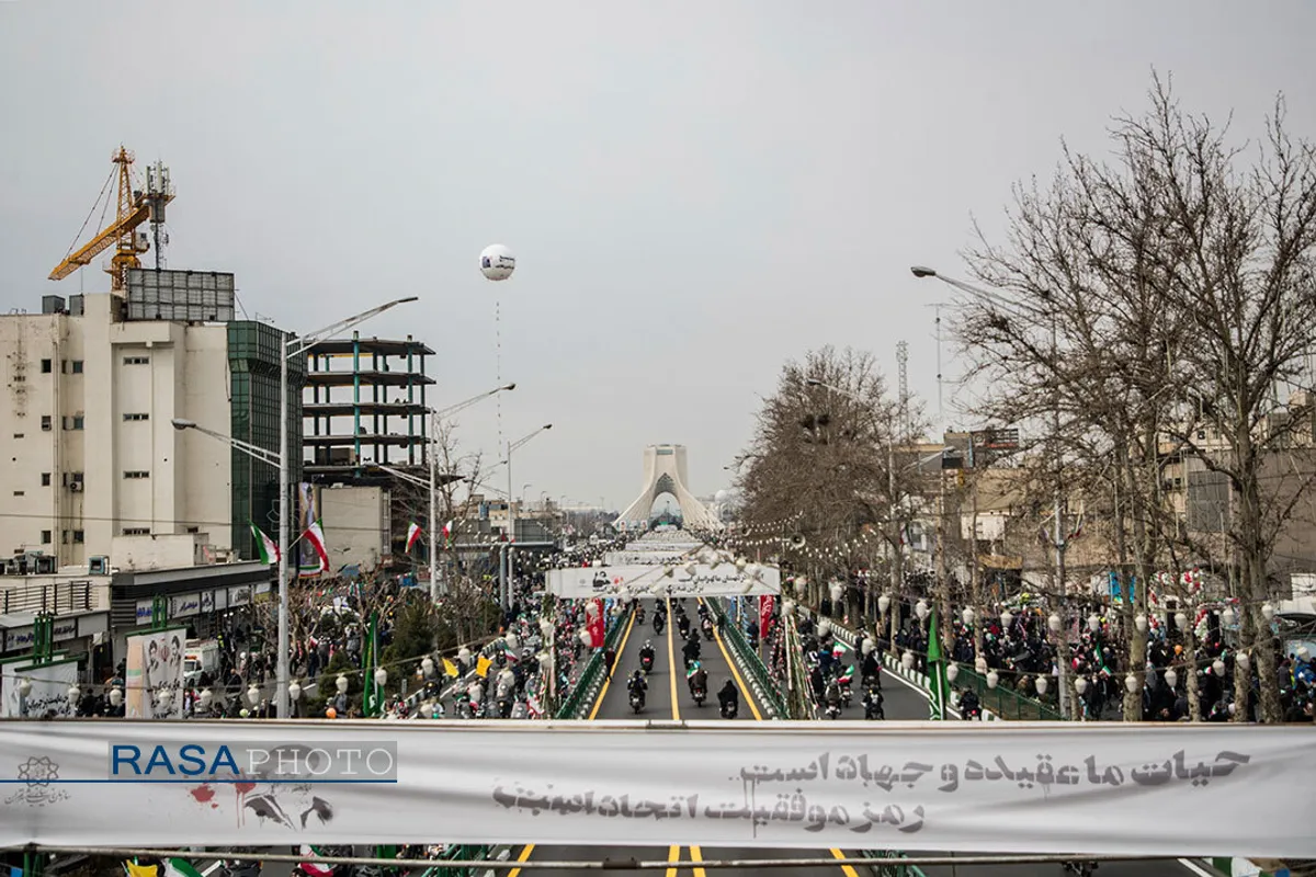 راهپیمایی یوم الله ۲۲ بهمن در تهران