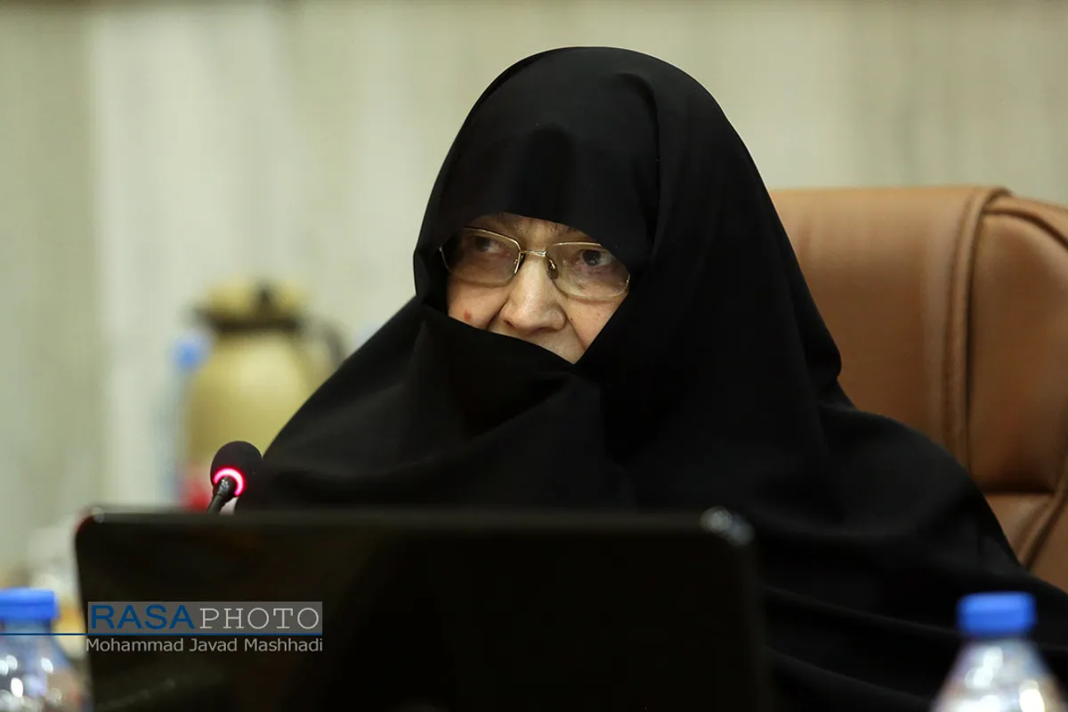 نشست جایگاه فقه حکومتی در تحقق گام دوم انقلاب اسلامی
