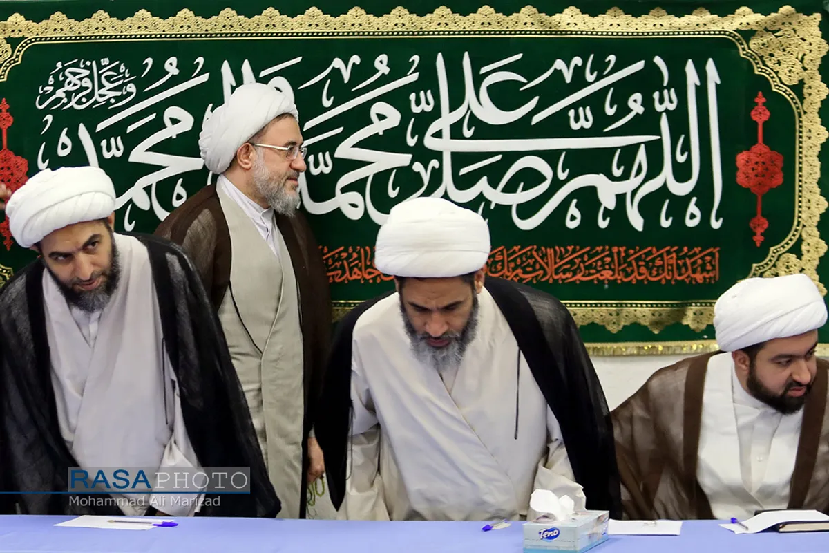 نخستین نشست هم اندیشی مدیران حوزه&zwnj;های علمیه کشور&zwnj;های عربی و شخصیت&zwnj;های جهان اسلام