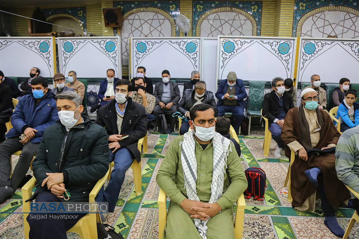 جشن ویژه دهه مبارکه فجر در مسجد چهارمردان قم