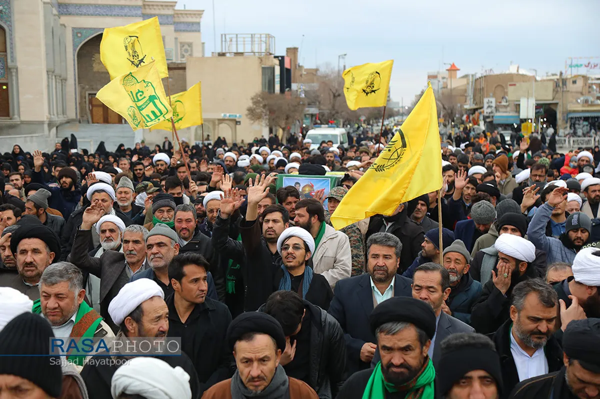 تشییع پیکر طلبه شهید مدافع حرم حجت الاسلام موسوی در قم