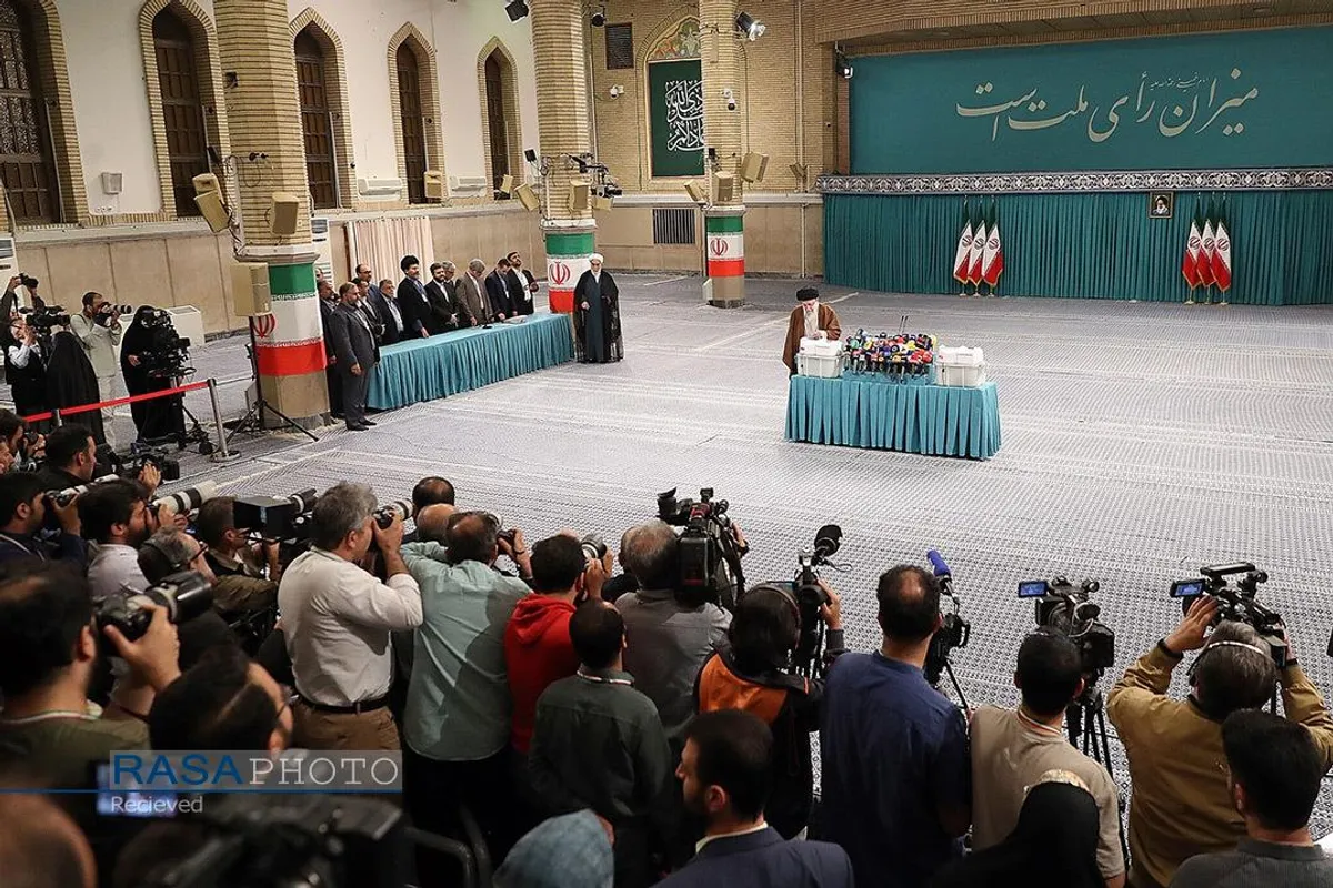 مشارکت رهبر انقلاب در دور دوم انتخابات مجلس شورای اسلامی