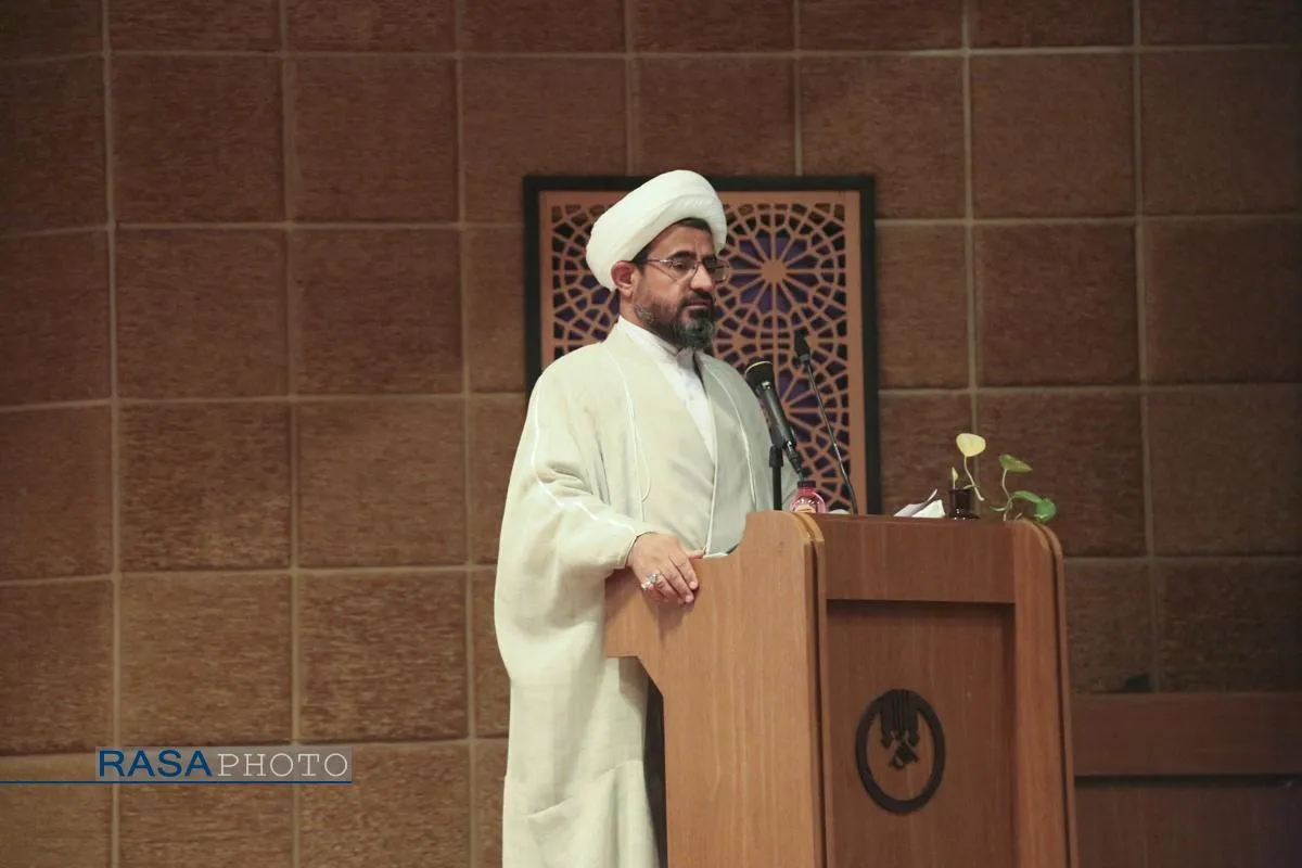 همایش "حوزه علمیه پیشرو و سرآمد از اندیشه تا اقدام در پرتو منشور مقام معظم رهبری"