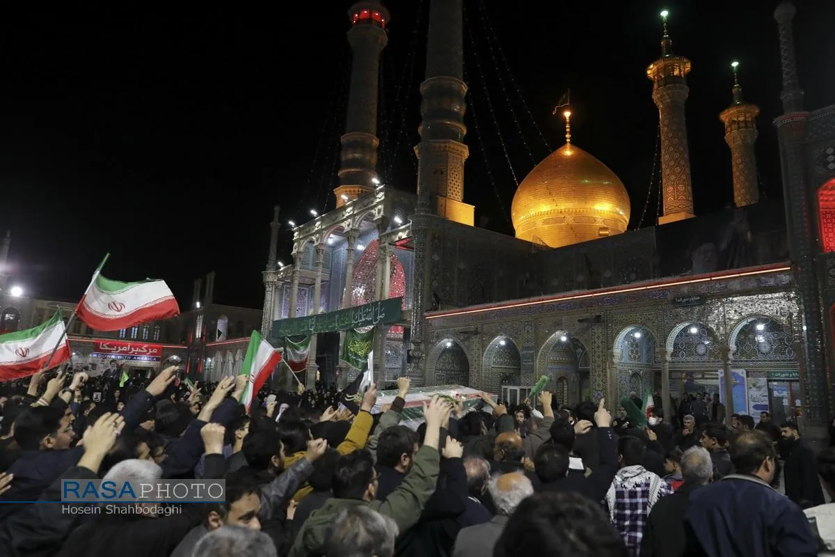 وداع با با پیکر شهید مجید دلیریان در حرم کریمه اهلبیت (س)