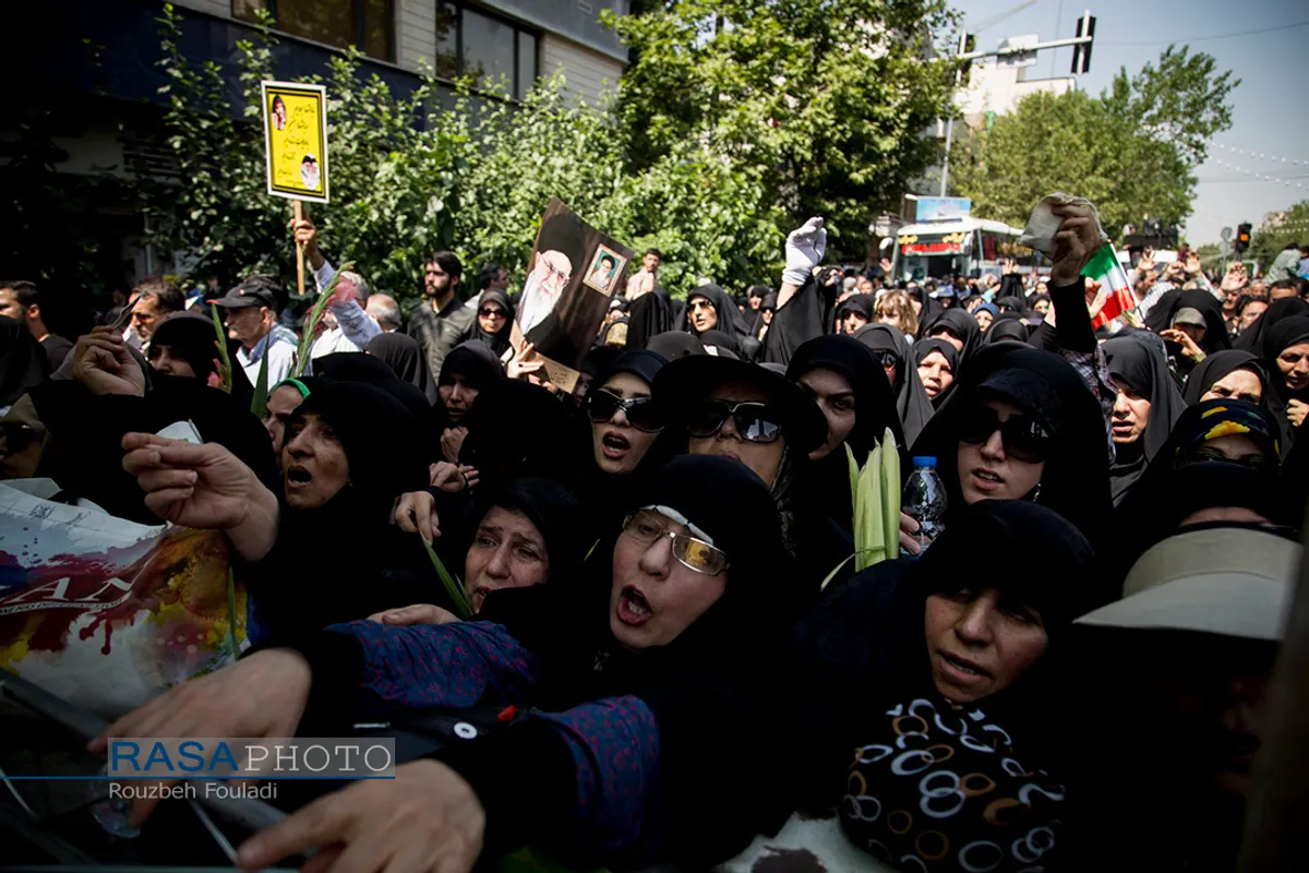 مراسم تشییع پیکر مطهر ۱۵۰ شهید دفاع مقدس در تهران&lrm;