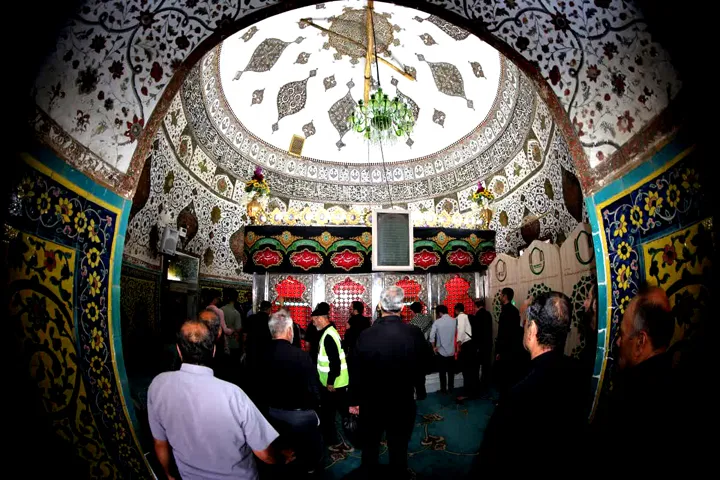 مراسم پیادهروی جاماندگان اربعین حسینی در مشهد اردهال کاشان مراسم پیادهروی جاماندگان اربعین حسینی در مشهد اردهال کاشان