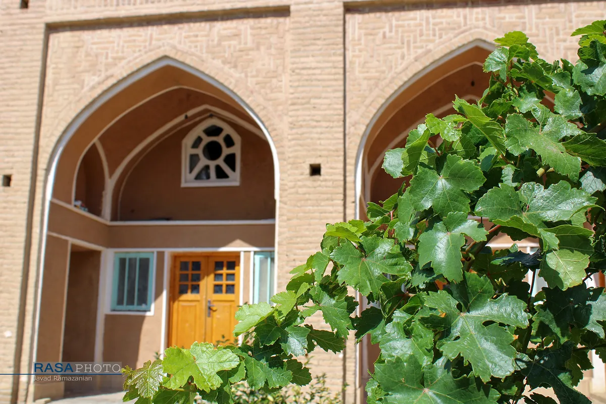 حوزه علمیه موسویه دامغان "مدرسه آقا"